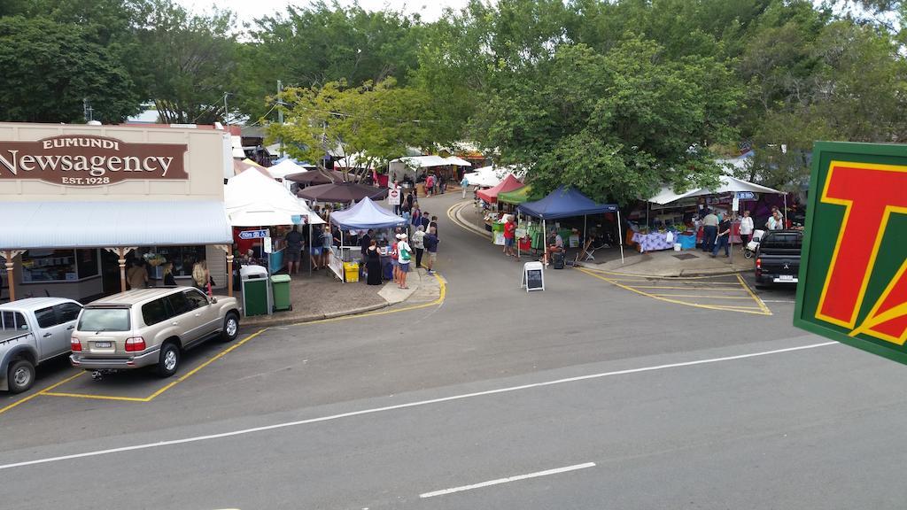Joes Waterhole Hotel Eumundi Ruang foto