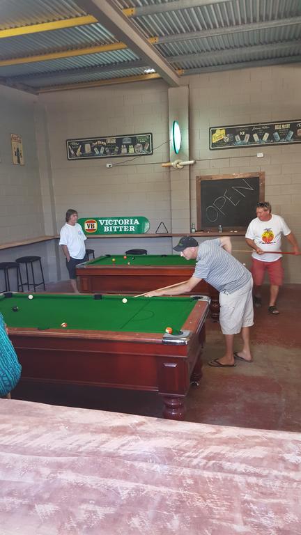 Joes Waterhole Hotel Eumundi Bagian luar foto