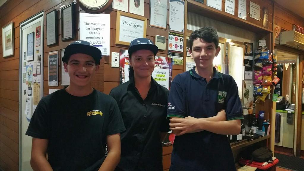 Joes Waterhole Hotel Eumundi Bagian luar foto